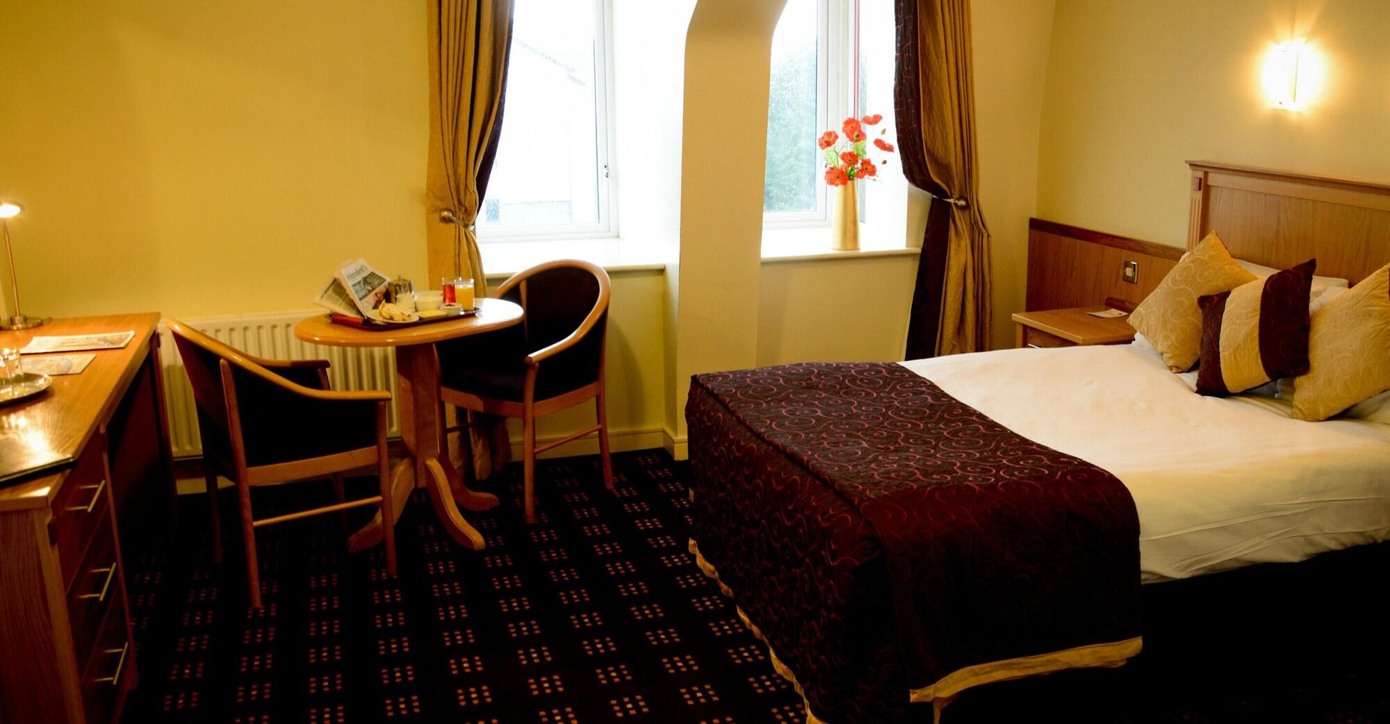 Bush Hotel County Leitrim Eksteriør billede