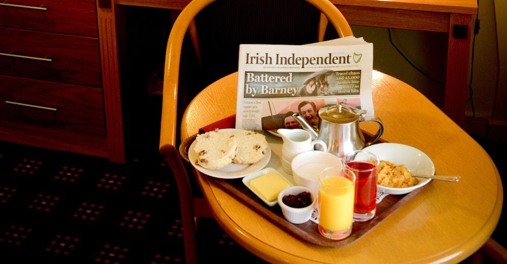 Bush Hotel County Leitrim Eksteriør billede