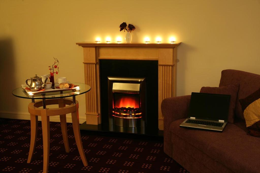 Bush Hotel County Leitrim Eksteriør billede